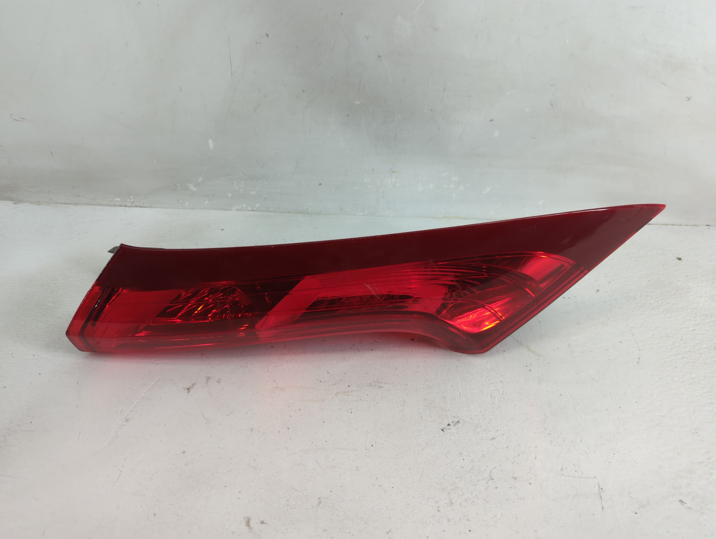 2012-2014 Honda Cr-V Tail Light Assembly Driver Left OEM Fits Fits 2012 2013 2014 OEM Used Auto Parts - Oemusedautoparts1.co
