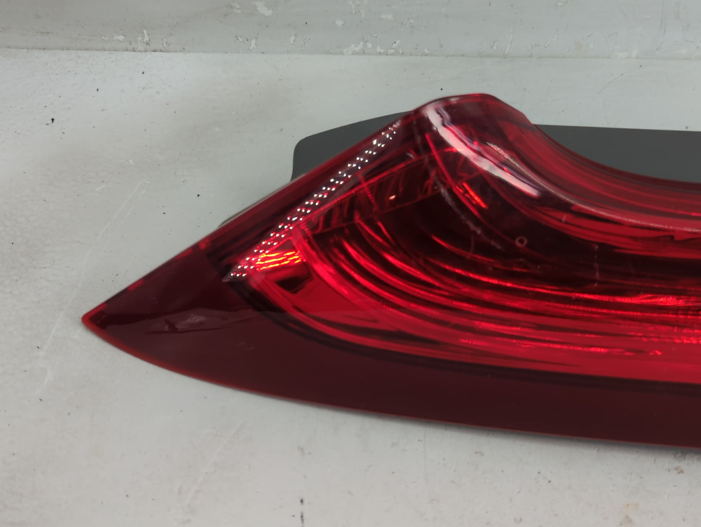 2012-2014 Honda Cr-V Tail Light Assembly Driver Left OEM Fits Fits 2012 2013 2014 OEM Used Auto Parts - Oemusedautoparts1.co