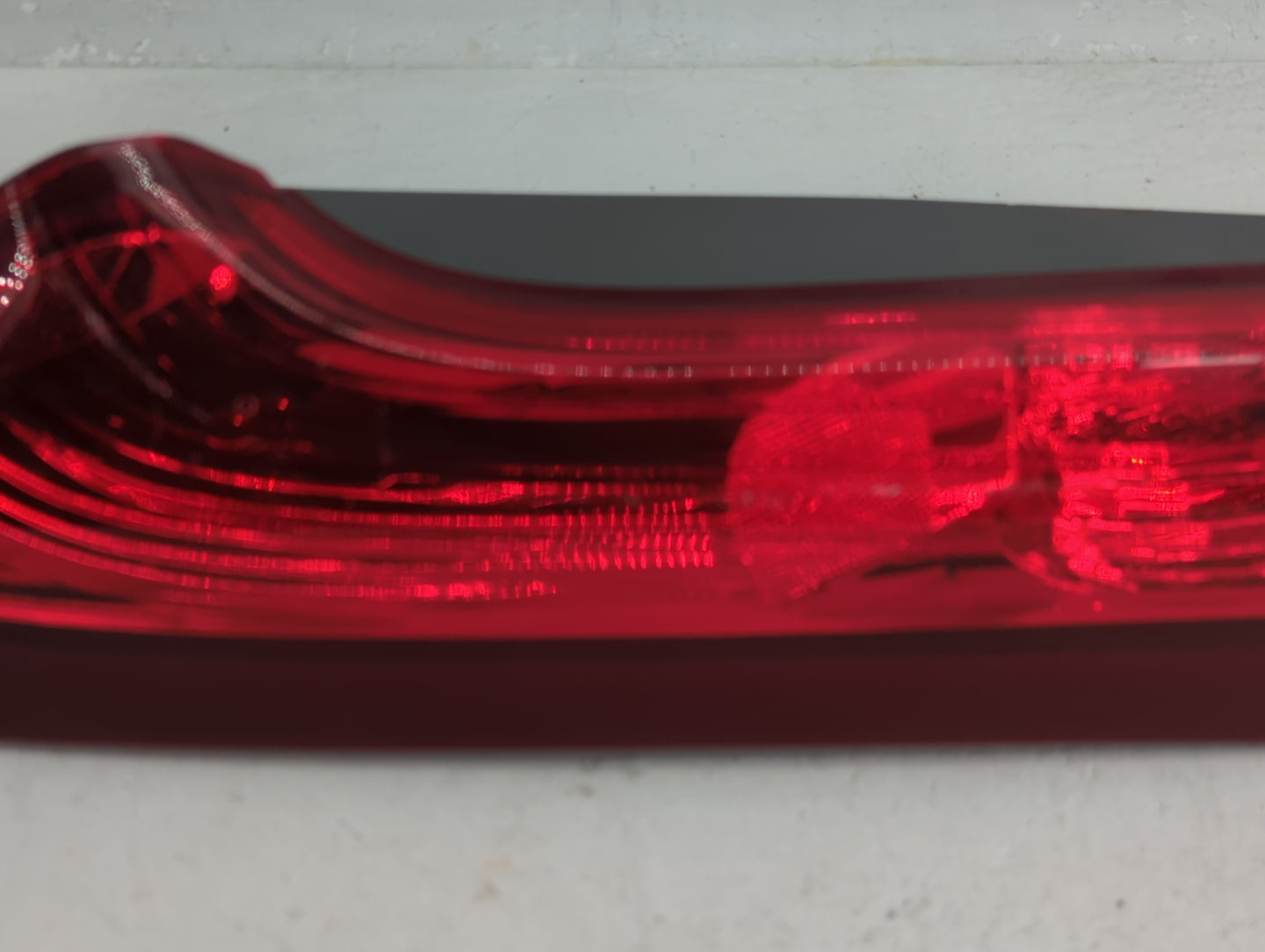 2012-2014 Honda Cr-V Tail Light Assembly Driver Left OEM Fits Fits 2012 2013 2014 OEM Used Auto Parts - Oemusedautoparts1.co