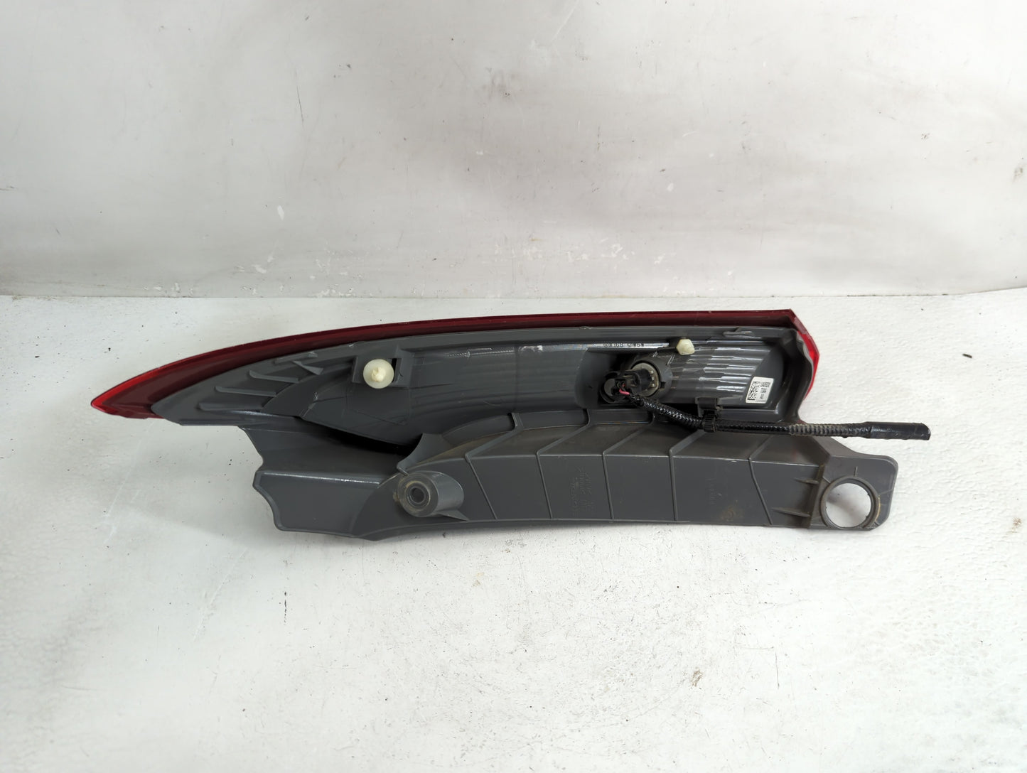 2012-2014 Honda Cr-V Tail Light Assembly Driver Left OEM Fits Fits 2012 2013 2014 OEM Used Auto Parts - Oemusedautoparts1.co