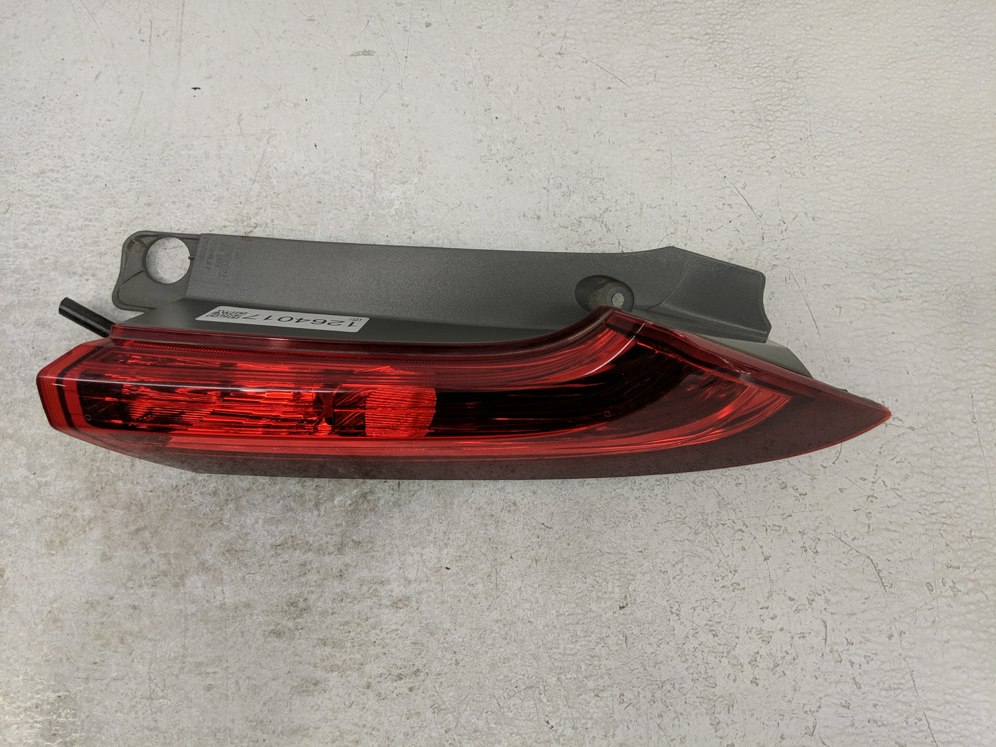2012-2014 Honda Cr-V Tail Light Assembly Passenger Right OEM Fits Fits 2012 2013 2014 OEM Used Auto Parts - Oemusedautoparts