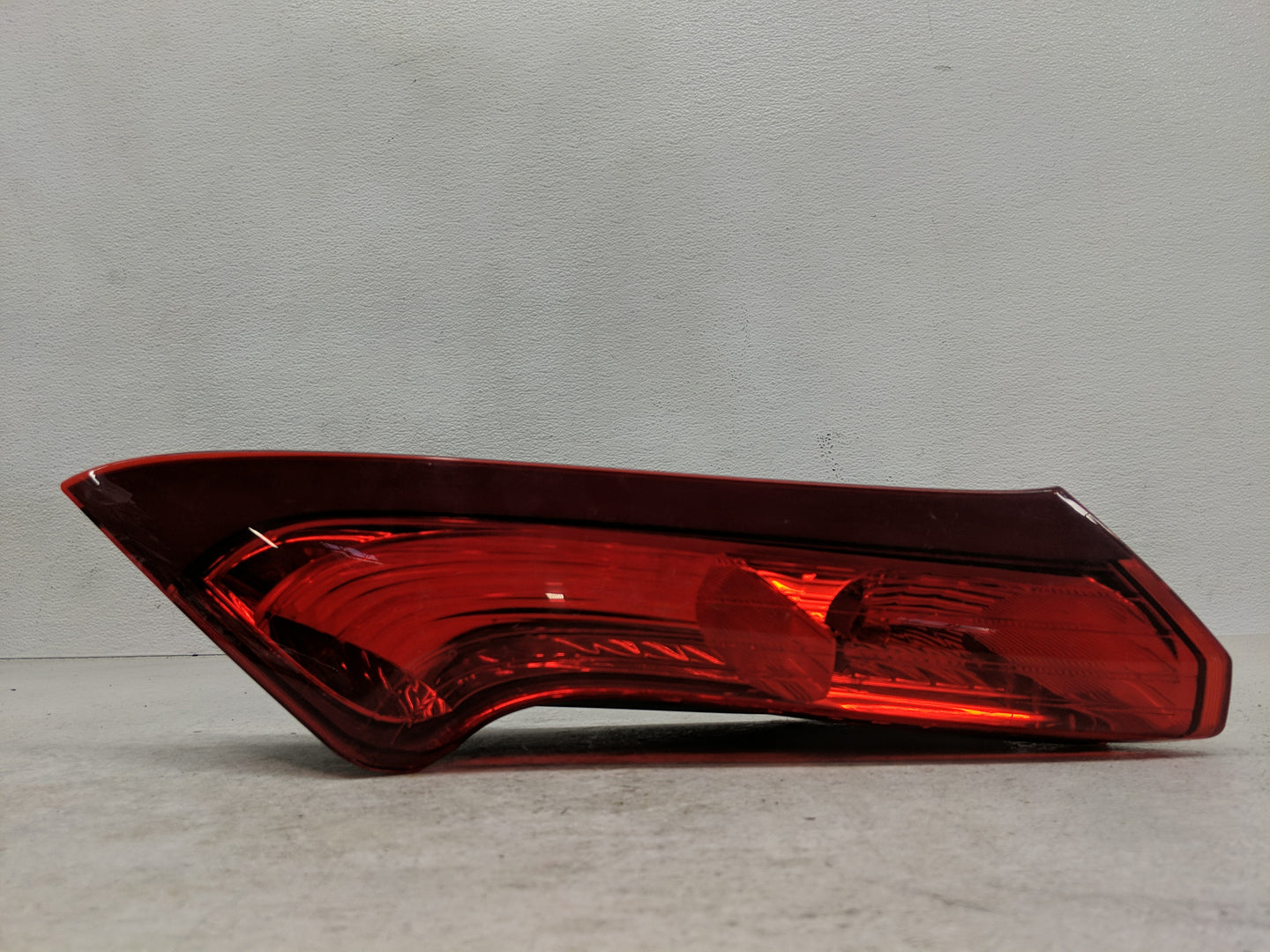 2012-2014 Honda Cr-V Tail Light Assembly Passenger Right OEM Fits Fits 2012 2013 2014 OEM Used Auto Parts - Oemusedautoparts
