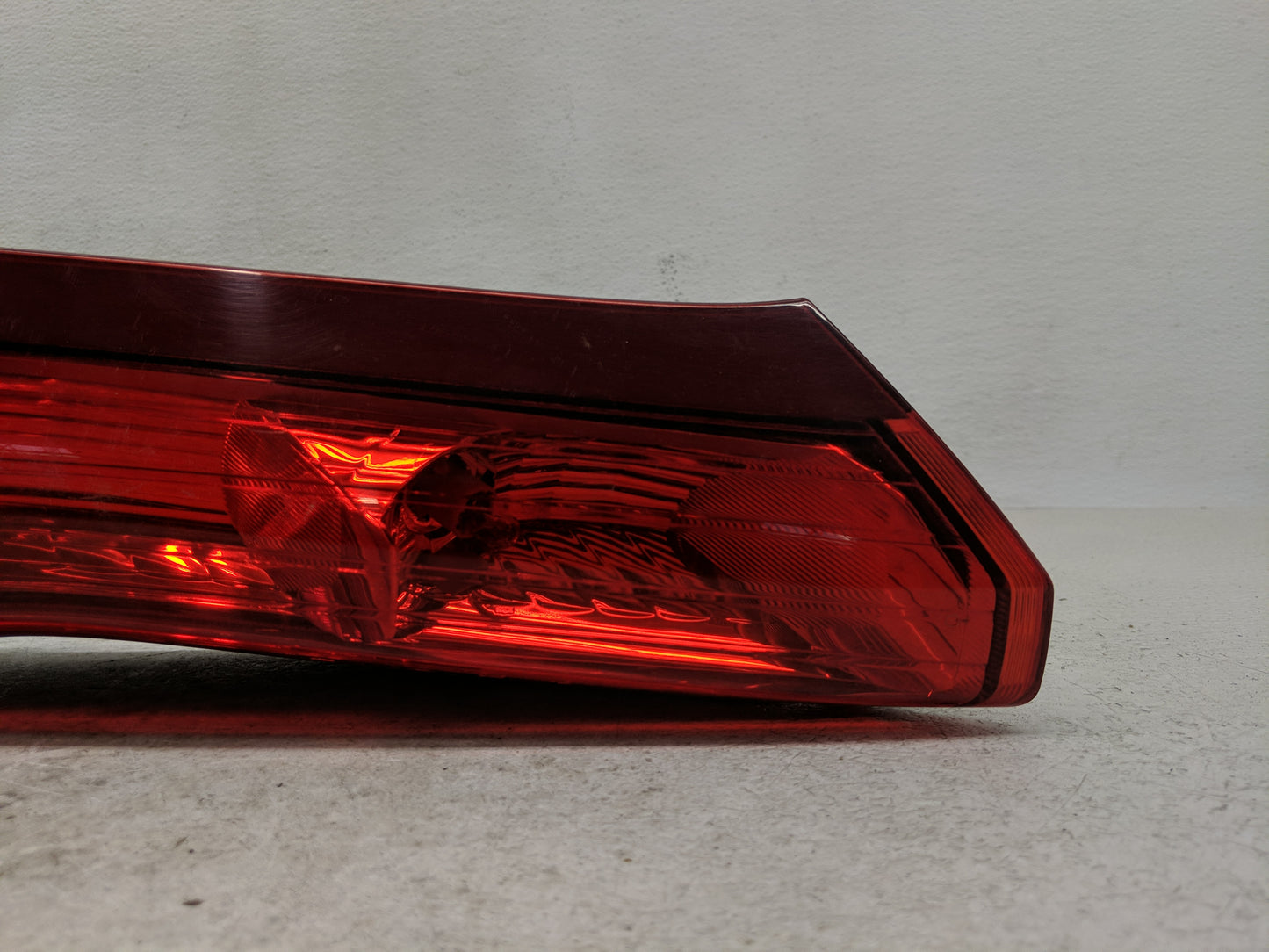 2012-2014 Honda Cr-V Tail Light Assembly Passenger Right OEM Fits Fits 2012 2013 2014 OEM Used Auto Parts - Oemusedautoparts