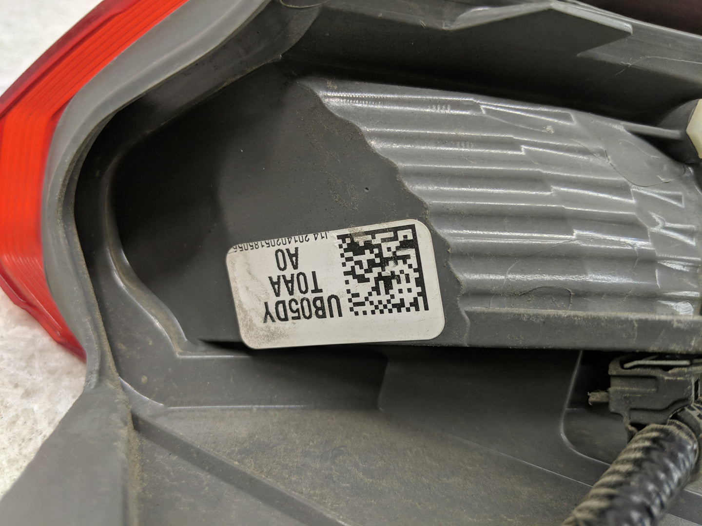 2012-2014 Honda Cr-V Tail Light Assembly Passenger Right OEM Fits Fits 2012 2013 2014 OEM Used Auto Parts - Oemusedautoparts