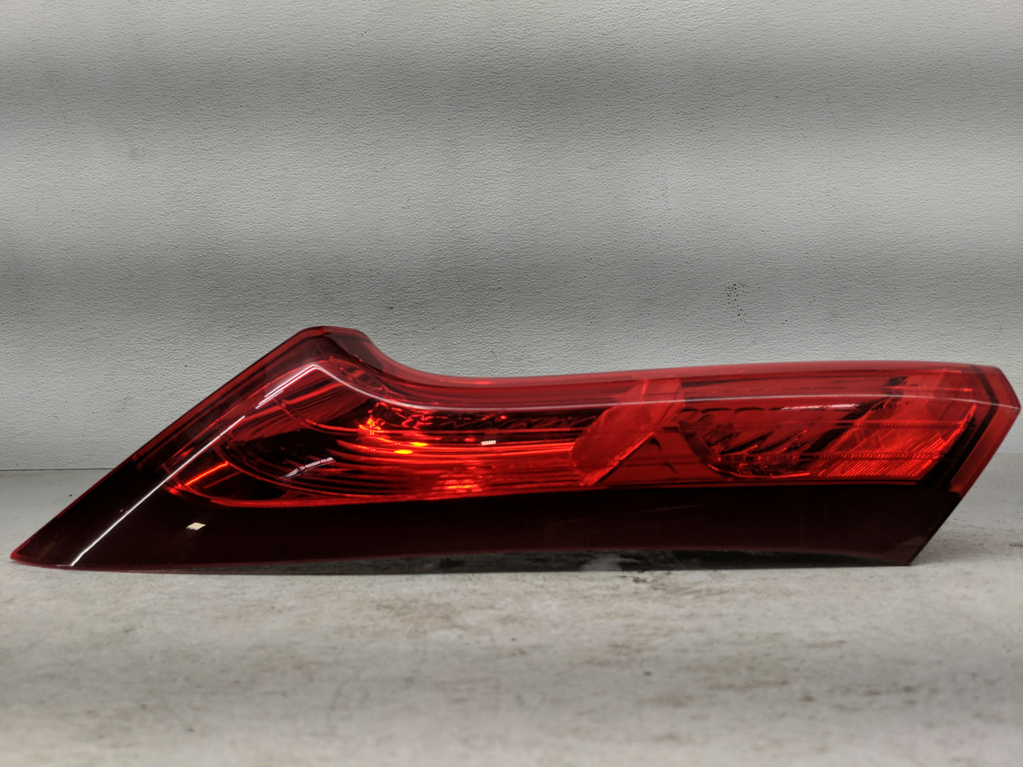 2012-2014 Honda Cr-V Tail Light Assembly Driver Left OEM Fits Fits 2012 2013 2014 OEM Used Auto Parts - Oemusedautoparts1.co