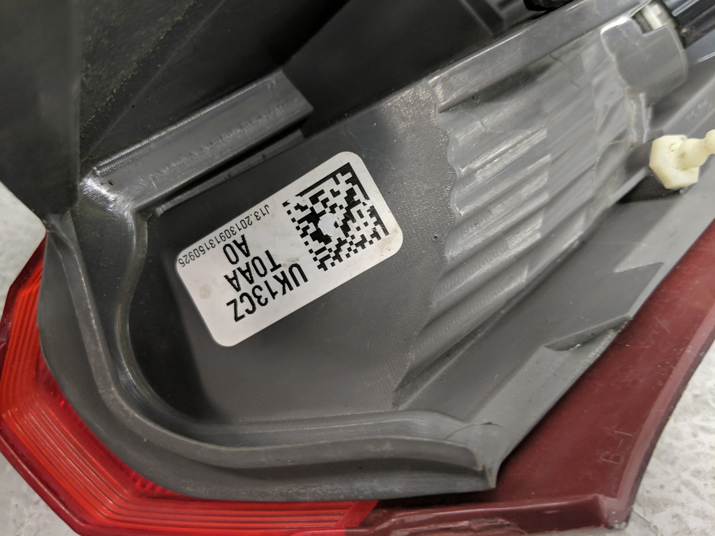 2012-2014 Honda Cr-V Tail Light Assembly Driver Left OEM Fits Fits 2012 2013 2014 OEM Used Auto Parts - Oemusedautoparts1.co