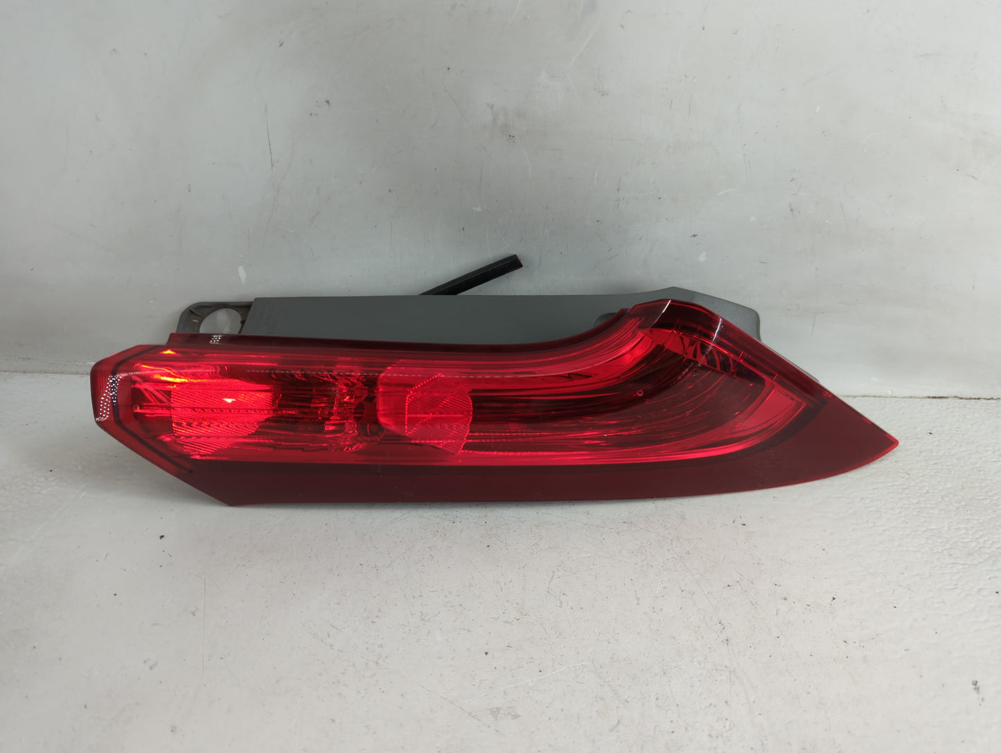 2012-2014 Honda Cr-V Tail Light Assembly Passenger Right OEM Fits Fits 2012 2013 2014 OEM Used Auto Parts - Oemusedautoparts
