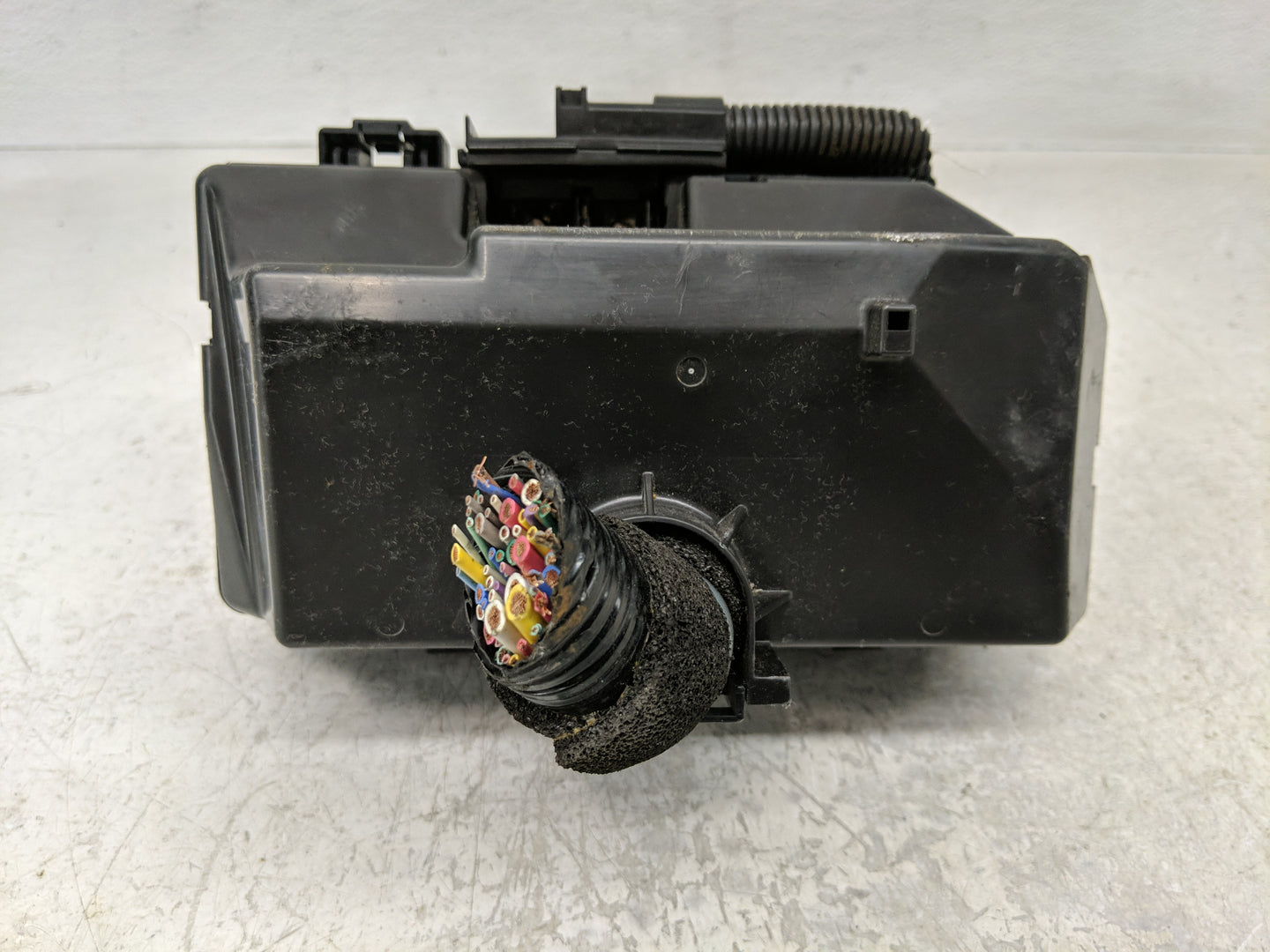 2014 Honda Cr-V Fusebox Fuse Box Panel Relay Module P/N:T0A A011 AO Fits OEM Used Auto Parts - Oemusedautoparts1.com