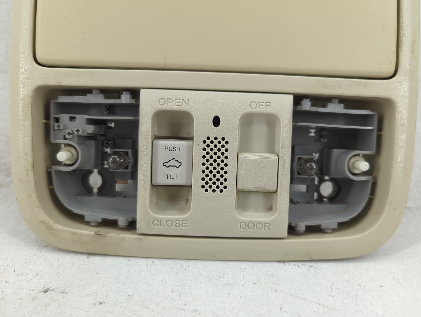2014 Honda Cr-v Overhead Roof Console - Oemusedautoparts1.com