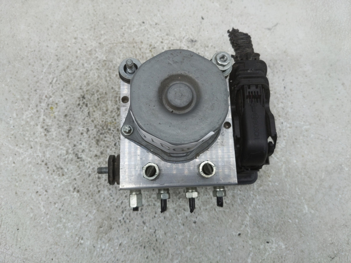 2014 Honda Cr-V Anti-Lock Brake ABS Pump Module Actuator OEM P/N:57110-T0G-A212-M1 Fits OEM Used Auto Parts - Oemusedautopar