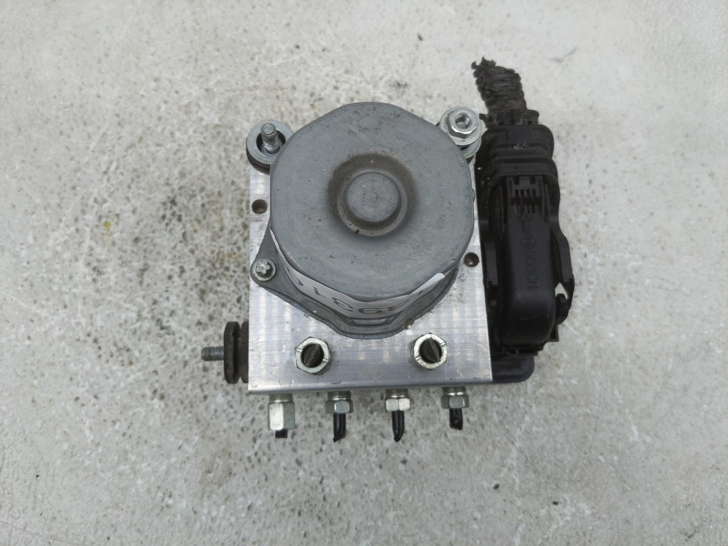 2014 Honda Cr-V ABS Pump Control Module Replacement P/N:57110-T0G-A212-M1 Fits OEM Used Auto Parts - Oemusedautoparts1.com