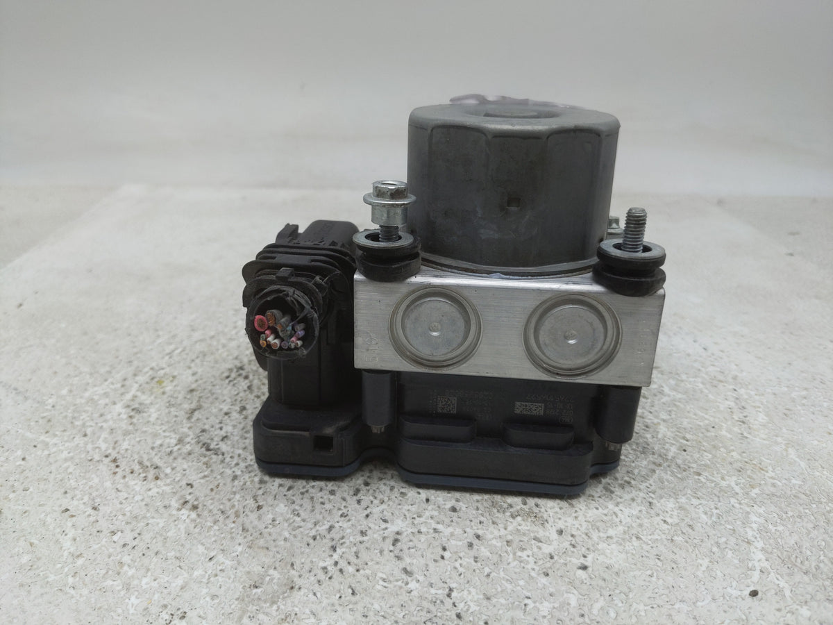 2014 Honda Cr-V Anti-Lock Brake ABS Pump Module Actuator OEM P/N:57110-T0G-A212-M1 Fits OEM Used Auto Parts - Oemusedautopar