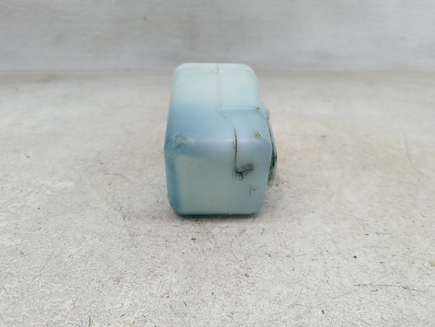 2012-2016 Honda Cr-v Radiator Coolant Overflow Expansion Tank Bottle 1393585 - Oemusedautoparts1.com