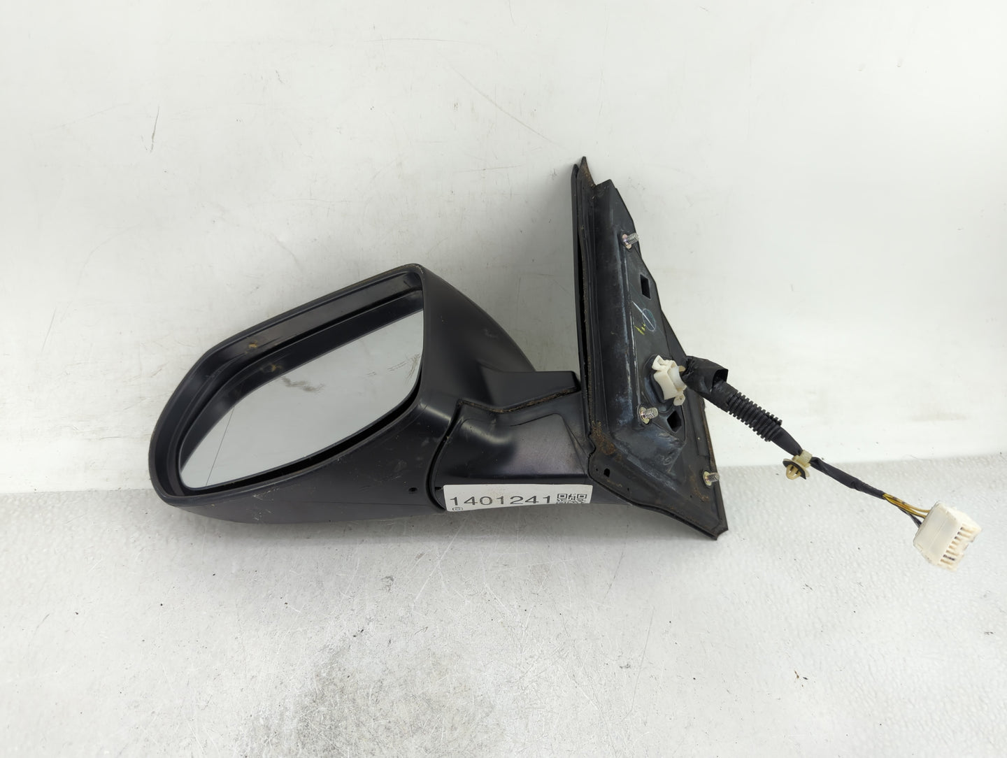 2012-2014 Honda Cr-V Driver Side View Mirror - Left Door Mirror OEM Used - Oemusedautoparts1.com