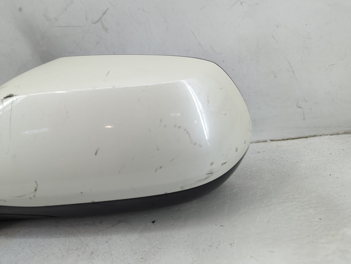 2012-2014 Honda Cr-V Driver Side View Mirror - Left Door Mirror OEM Used - Oemusedautoparts1.com