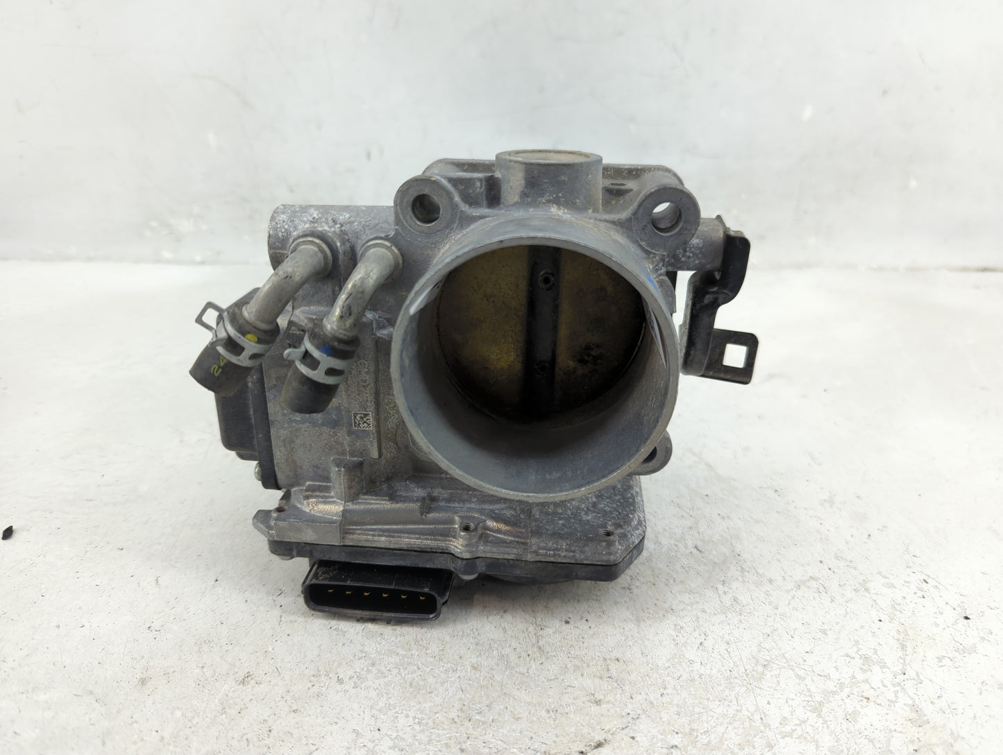 2010-2014 Honda Cr-V Throttle Body Fits Fits 2010 2011 2012 2013 2014 2015 OEM Used Auto Parts - Oemusedautoparts1.com