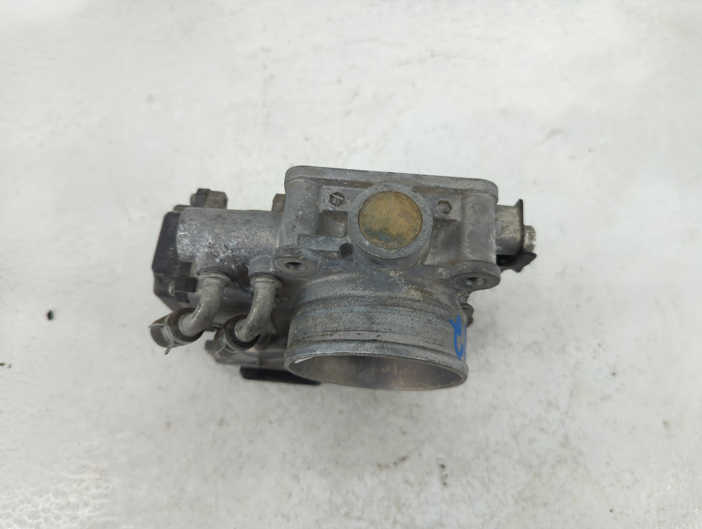 2010-2014 Honda Cr-V Throttle Body Fits Fits 2010 2011 2012 2013 2014 2015 OEM Used Auto Parts - Oemusedautoparts1.com