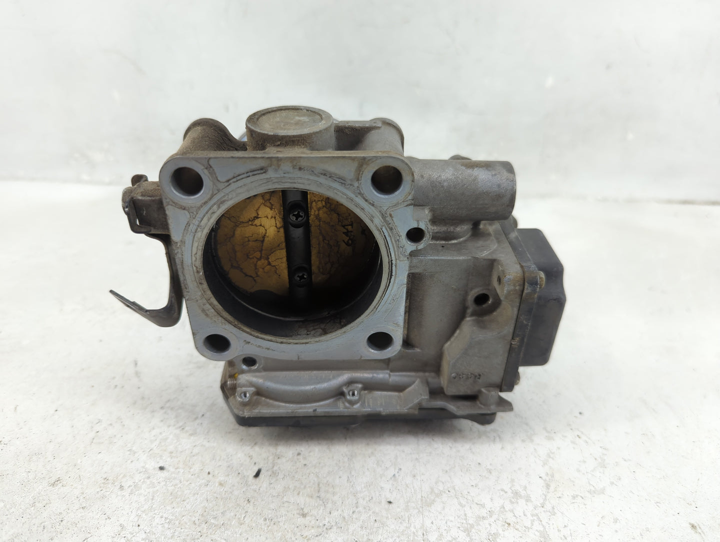 2010-2014 Honda Cr-V Throttle Body Fits Fits 2010 2011 2012 2013 2014 2015 OEM Used Auto Parts - Oemusedautoparts1.com