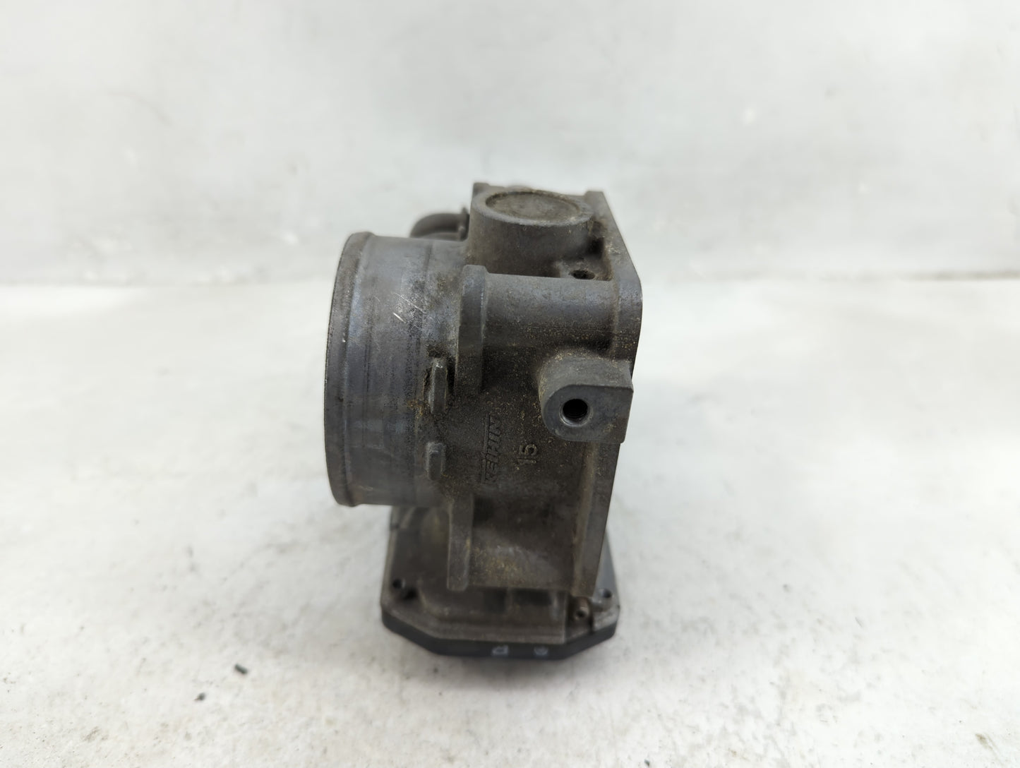 2010-2014 Honda Cr-V Throttle Body Fits Fits 2010 2011 2012 2013 2014 2015 OEM Used Auto Parts - Oemusedautoparts1.com