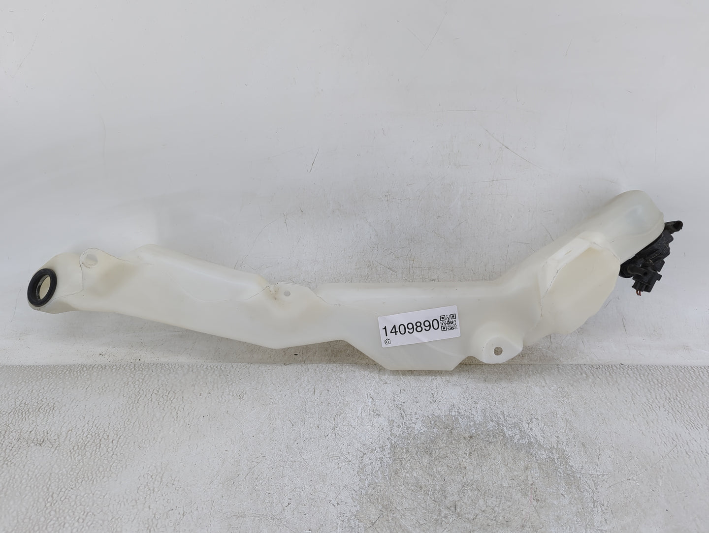 2014-2014 Honda Cr-v Windshield Washer Fluid Reservoir Bottle Oem - Oemusedautoparts1.com