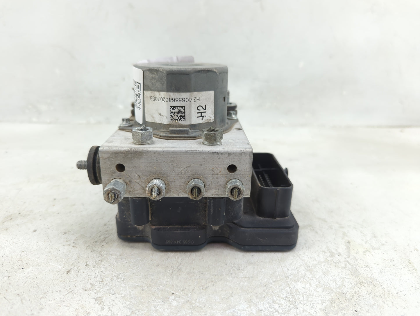 2014 Honda Cr-V ABS Pump Control Module Replacement Fits OEM Used Auto Parts - Oemusedautoparts1.com