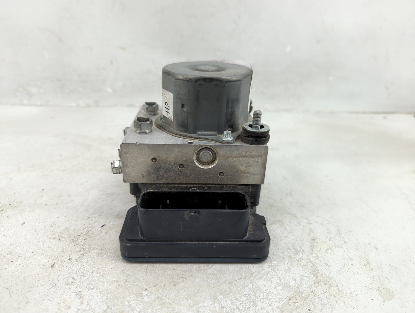 2014 Honda Cr-V ABS Pump Control Module Replacement Fits OEM Used Auto Parts - Oemusedautoparts1.com