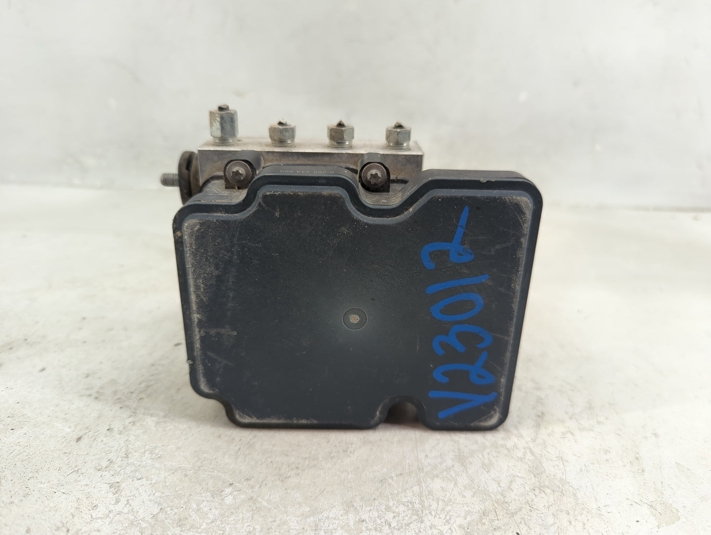 2014 Honda Cr-V ABS Pump Control Module Replacement Fits OEM Used Auto Parts - Oemusedautoparts1.com