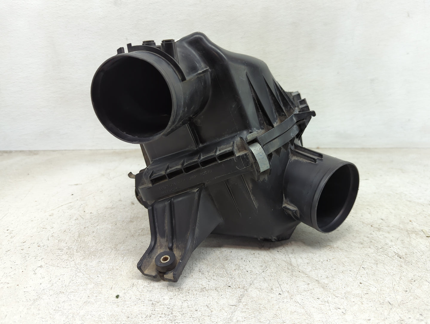 2012-2014 Honda Cr-v Air Cleaner Intake-duct Hose Tube - Oemusedautoparts1.com