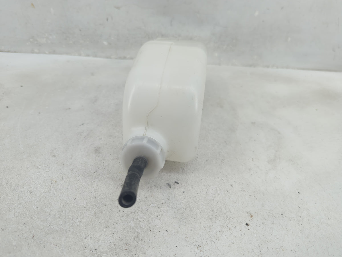 2012-2016 Honda Cr-v Radiator Coolant Overflow Expansion Tank Bottle 1410489 - Oemusedautoparts1.com