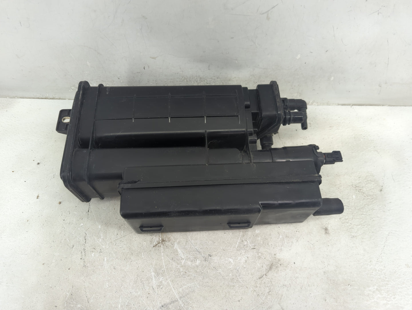 2014 Honda Cr-v Fuel Vapor Charcoal Canister - Oemusedautoparts1.com
