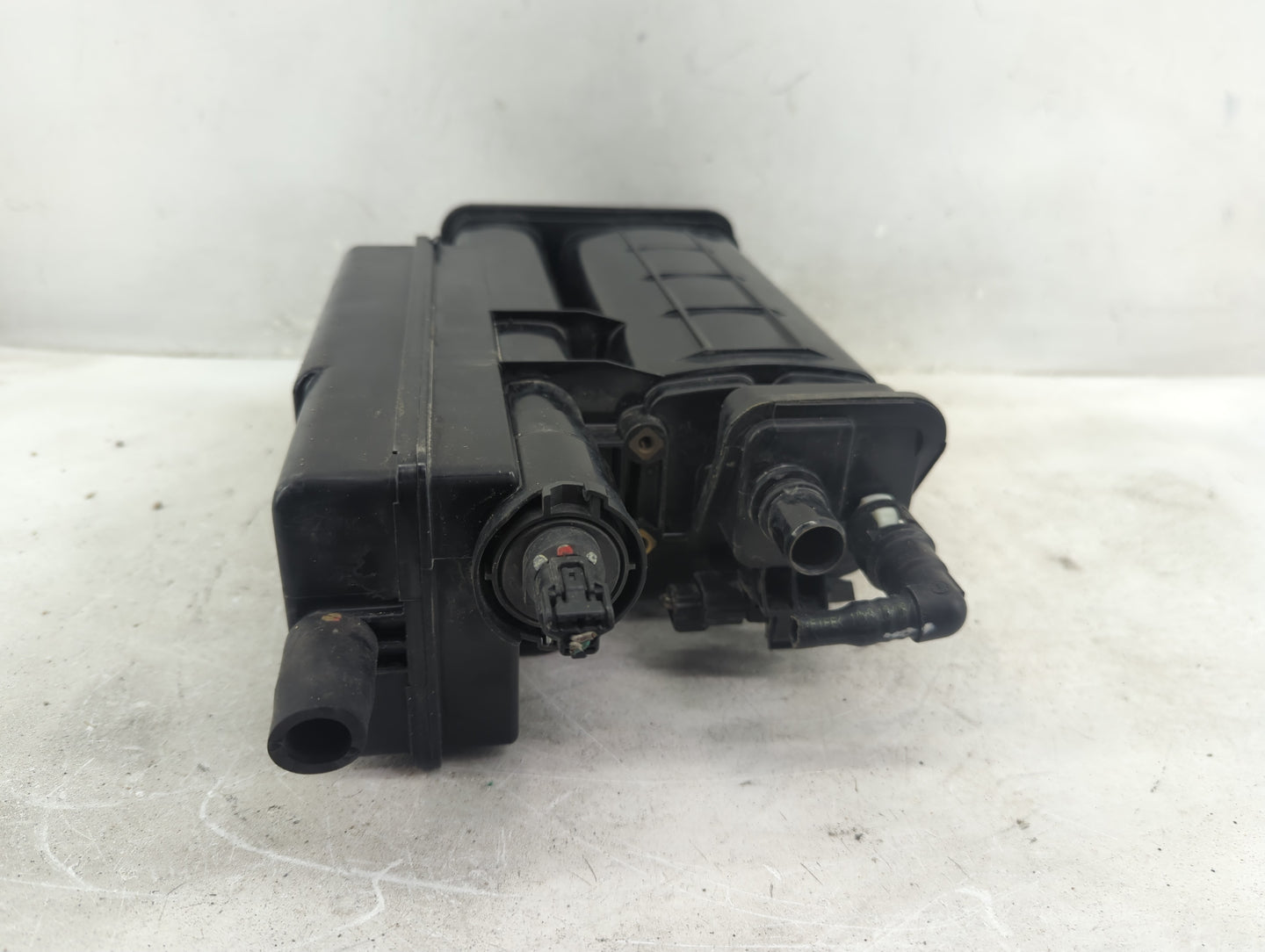 2014 Honda Cr-v Fuel Vapor Charcoal Canister - Oemusedautoparts1.com