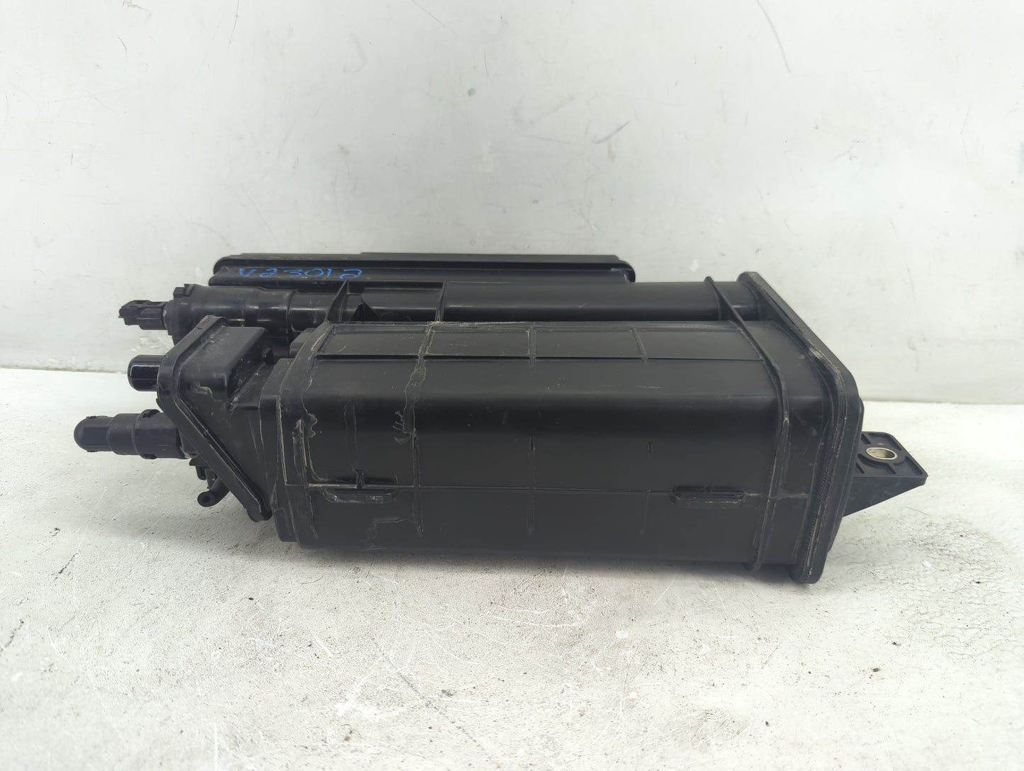 2014 Honda Cr-v Fuel Vapor Charcoal Canister - Oemusedautoparts1.com