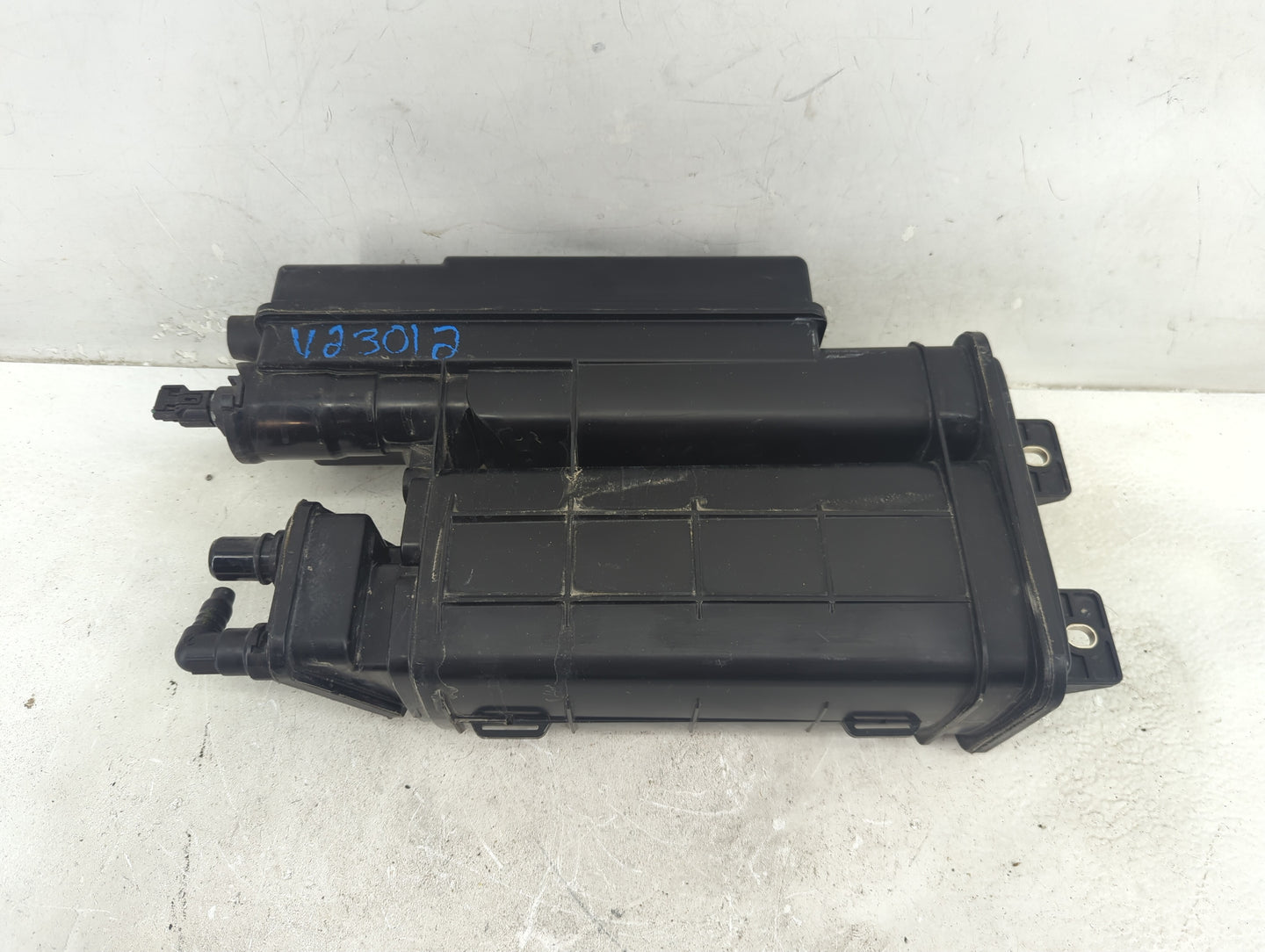 2014 Honda Cr-v Fuel Vapor Charcoal Canister - Oemusedautoparts1.com