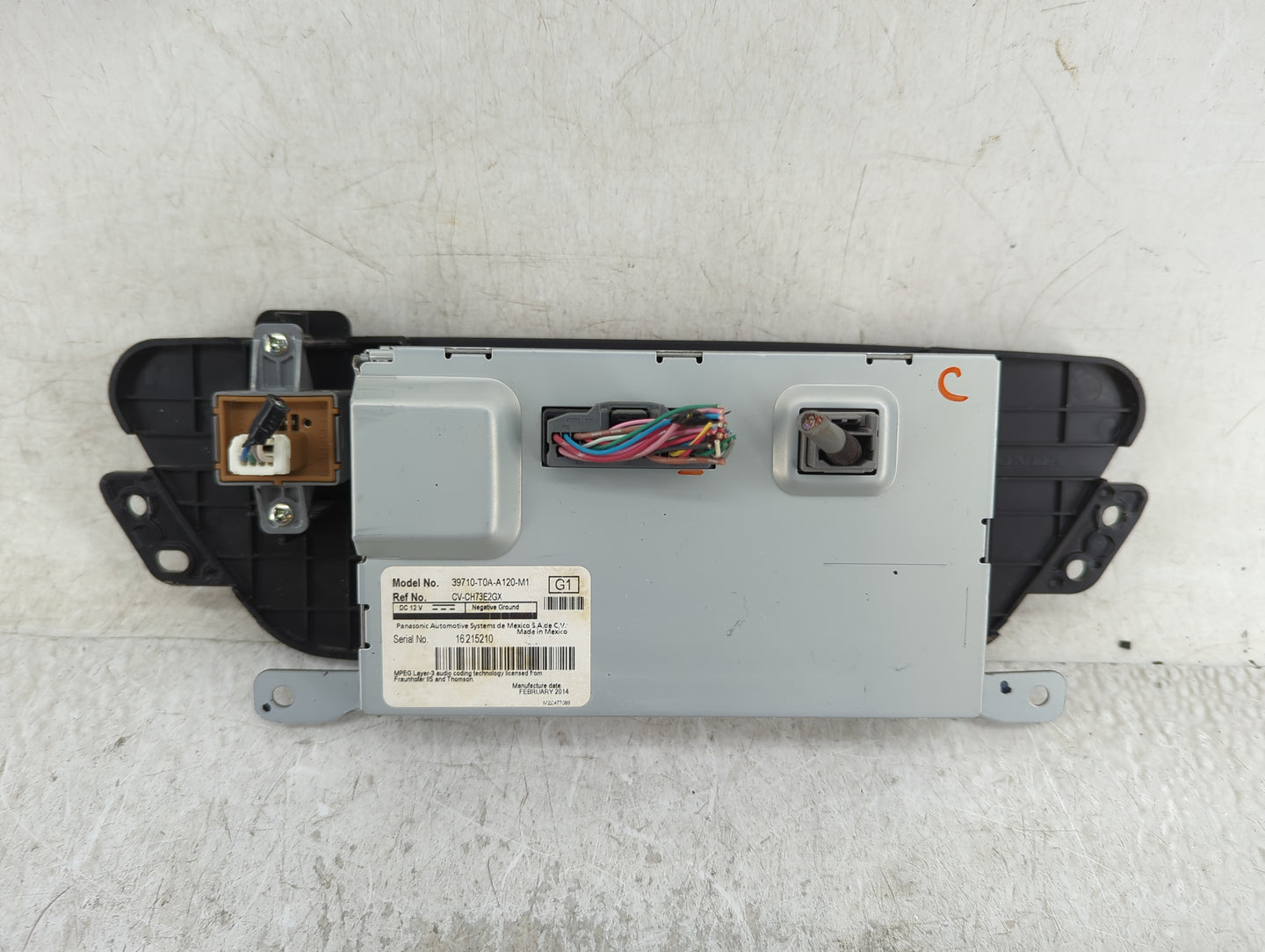 2014 Honda Cr-V Radio AM FM Cd Player Receiver Replacement P/N:39710-T0A-A120-M1 Fits OEM Used Auto Parts - Oemusedautoparts