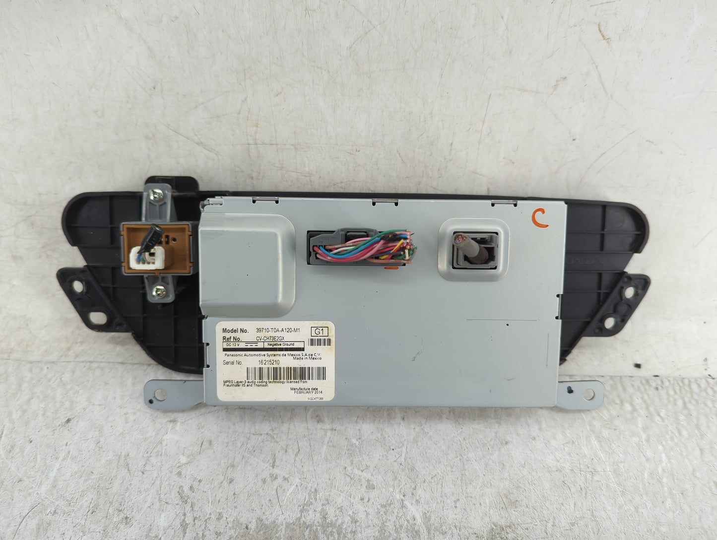 2014 Honda Cr-V Radio AM FM Cd Player Receiver Replacement P/N:39710-T0A-A120-M1 Fits OEM Used Auto Parts - Oemusedautoparts