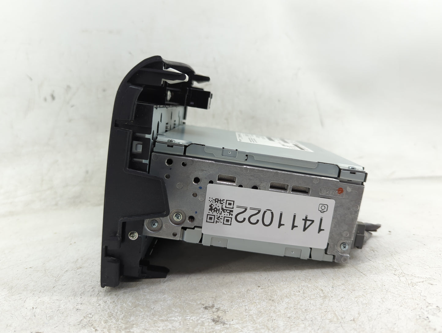 2014 Honda Cr-V Radio AM FM Cd Player Receiver Replacement P/N:39100-T0A-A213-M1 Fits OEM Used Auto Parts - Oemusedautoparts