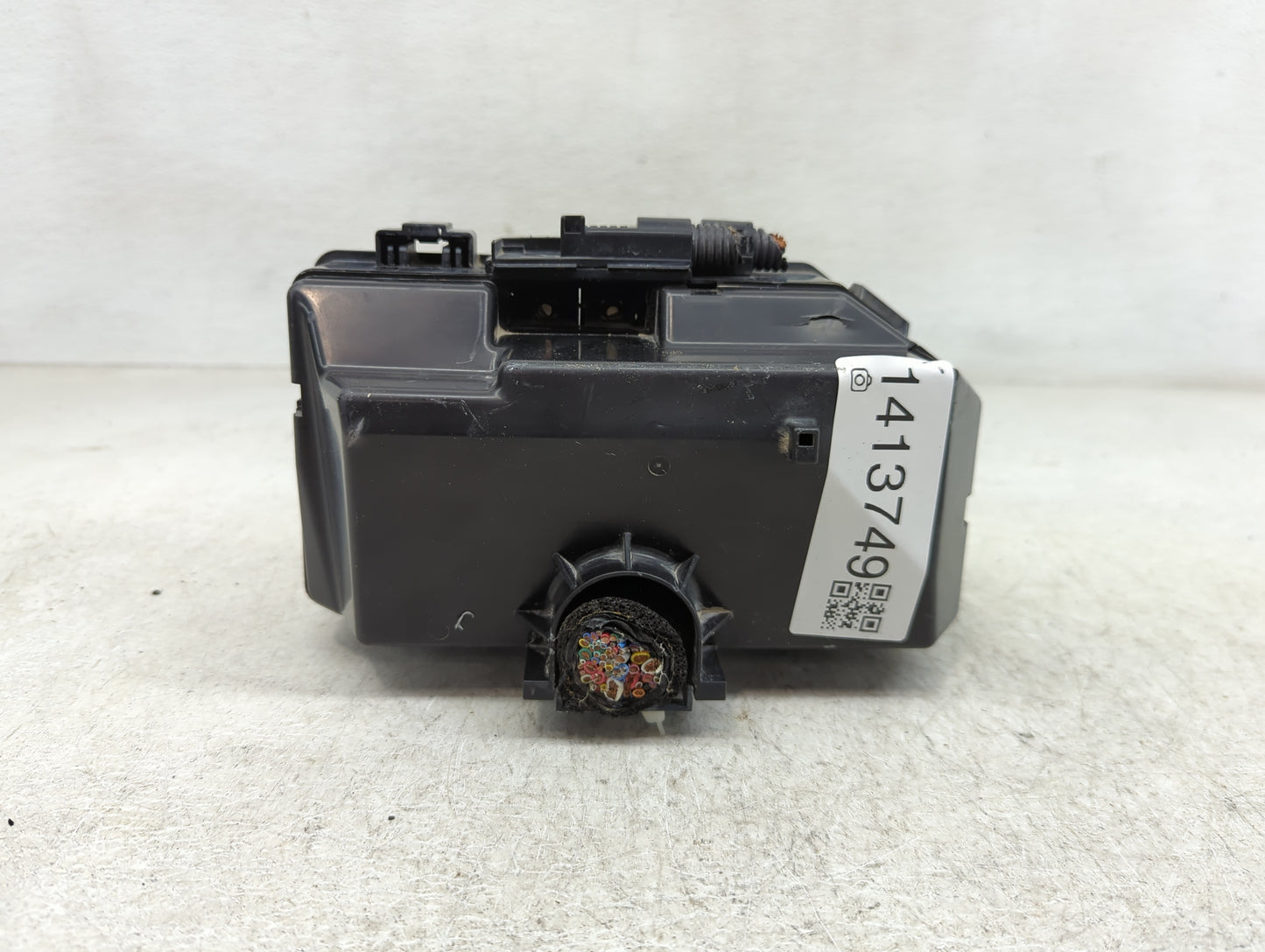 2012-2014 Honda Cr-V Fusebox Fuse Box Panel Relay Module P/N:T0A A011 Fits Fits 2012 2013 2014 OEM Used Auto Parts - Oemused