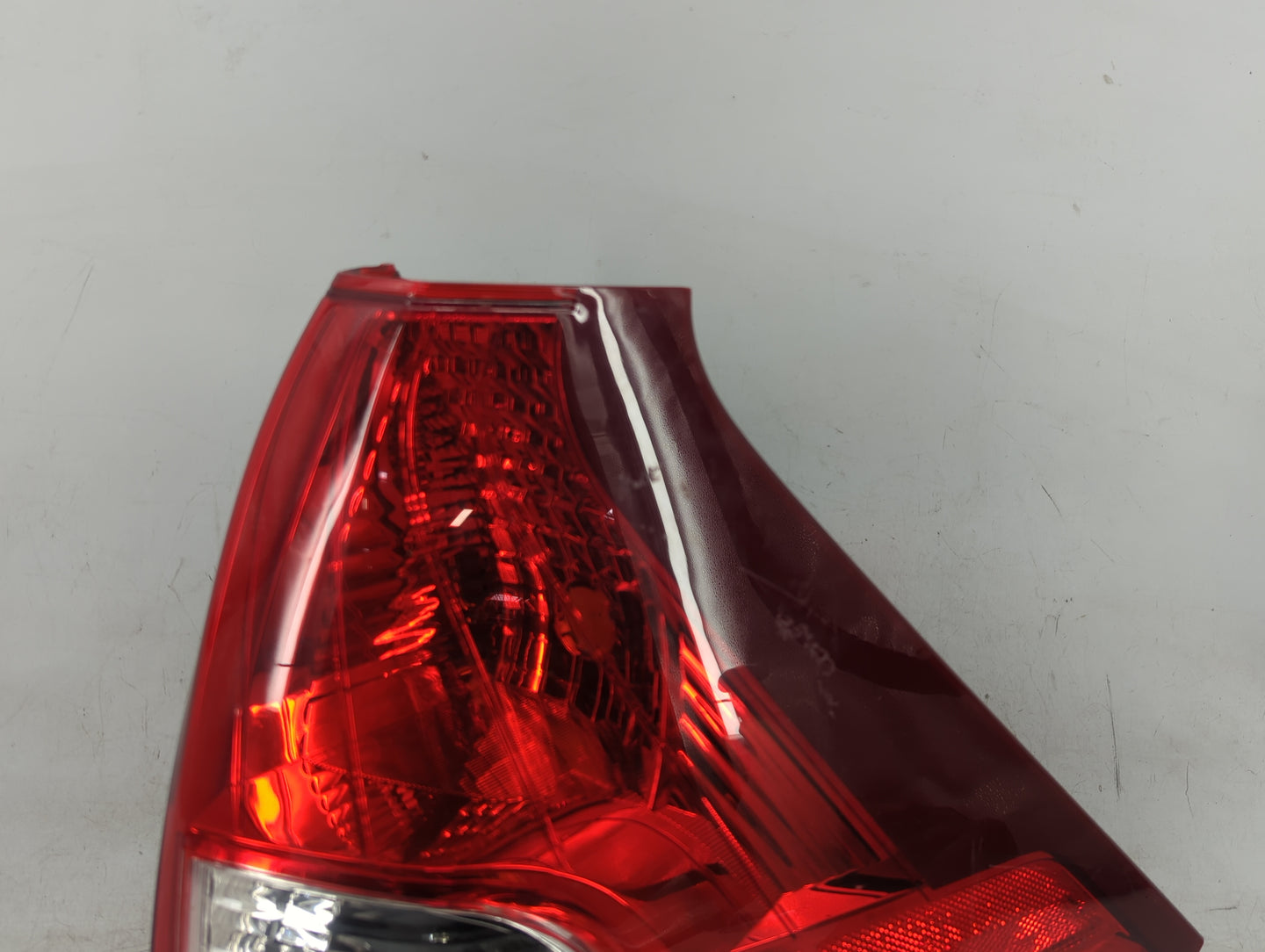 2012-2014 Honda Cr-V Tail Light Assembly Passenger Right OEM Fits Fits 2012 2013 2014 OEM Used Auto Parts - Oemusedautoparts