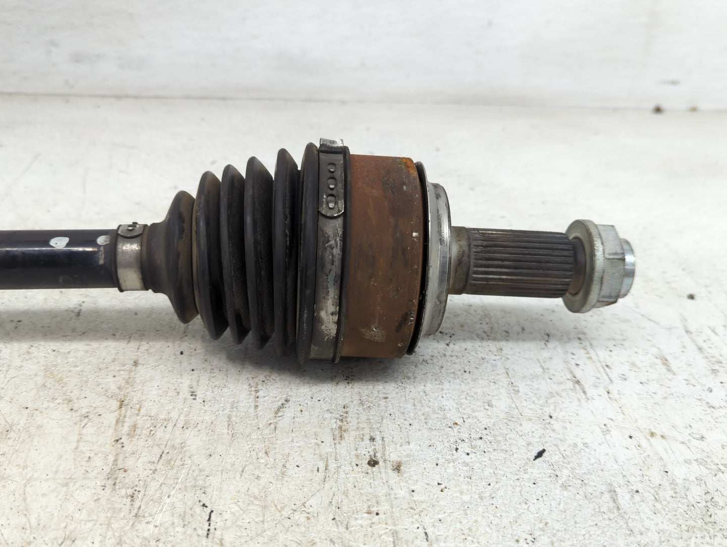 2012-2014 Honda Cr-v Axle Shaft Front Driver Cv C/v - Oemusedautoparts1.com