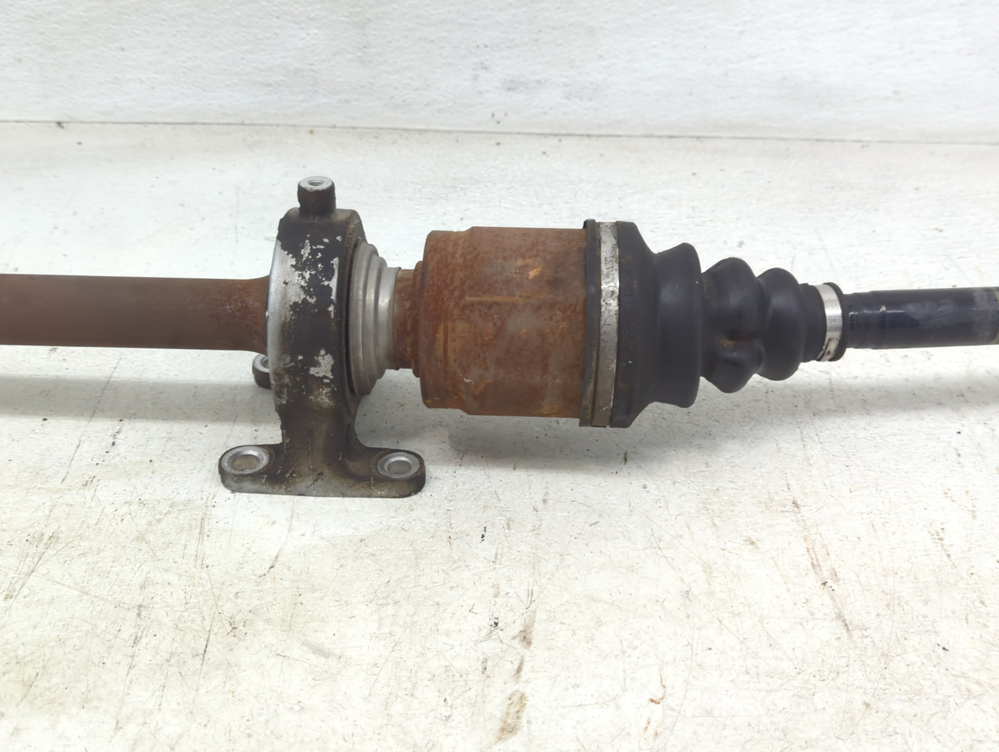 2012-2014 Honda Cr-v Axle Shaft Front Driver Cv C/v - Oemusedautoparts1.com