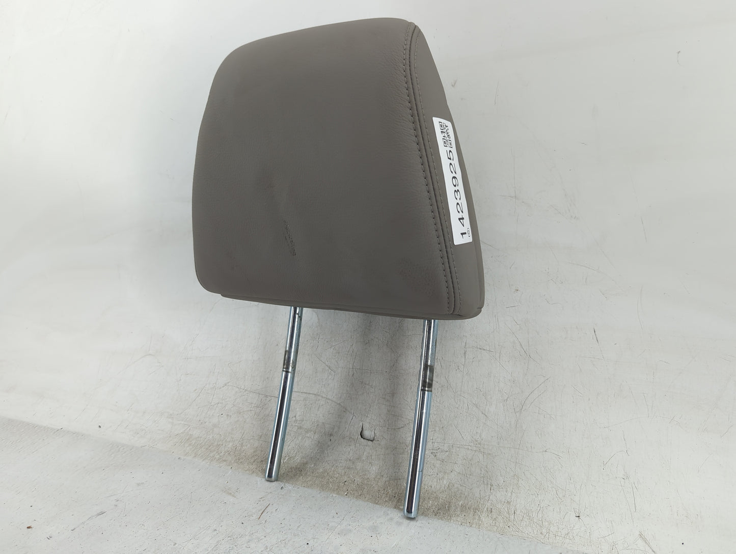 2012-2014 Honda Cr-V Headrest Head Rest Rear Center Seat Fits Fits 2012 2013 2014 OEM Used Auto Parts - Oemusedautoparts1.co
