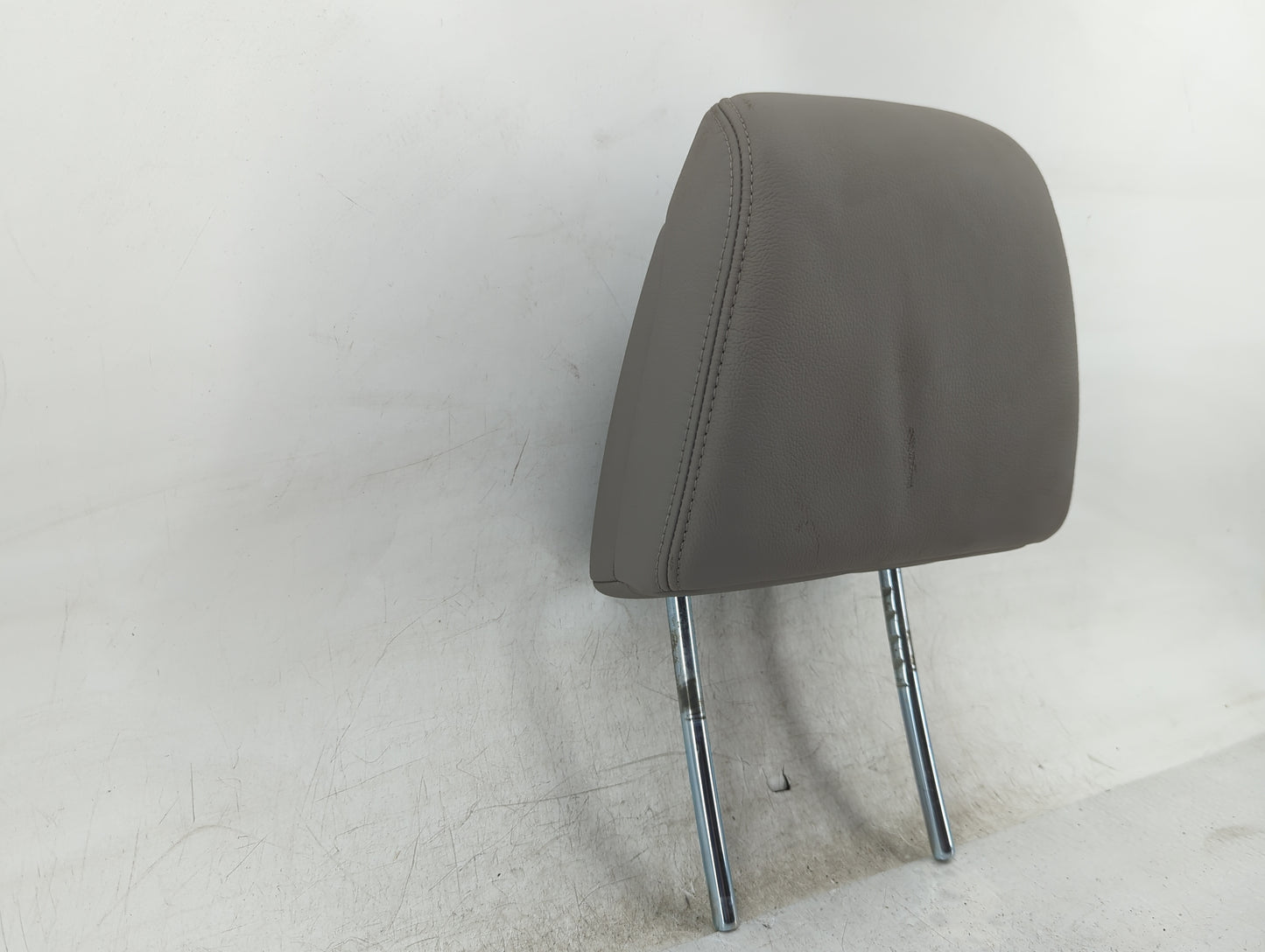 2012-2014 Honda Cr-V Headrest Head Rest Rear Center Seat Fits Fits 2012 2013 2014 OEM Used Auto Parts - Oemusedautoparts1.co