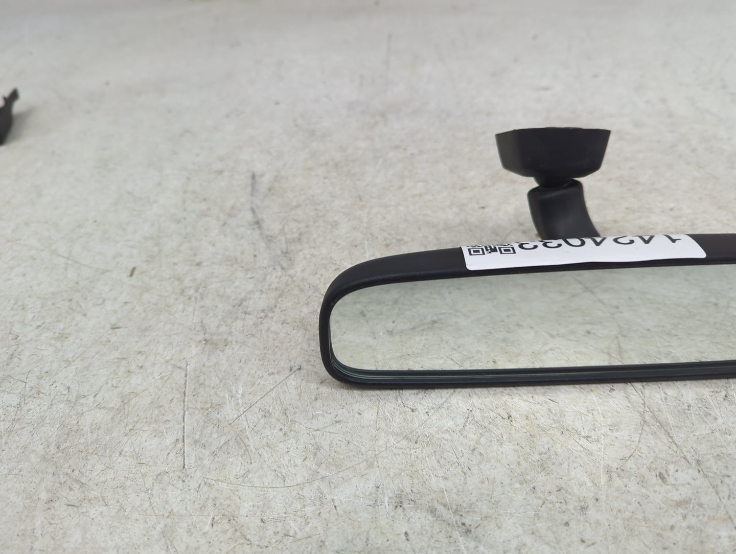 2014 Honda Cr-V Interior Rear View Mirror Replacement OEM P/N:E4012197 Fits OEM Used Auto Parts - Oemusedautoparts1.com