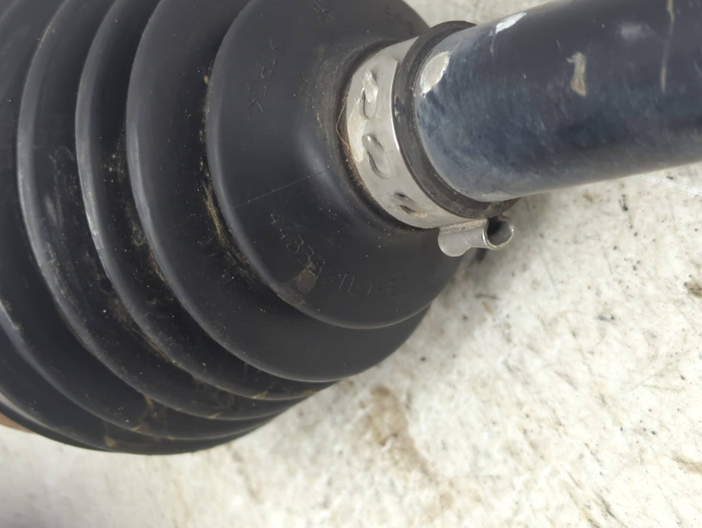 2012-2014 Honda Cr-v Axle Shaft Front Driver Cv C/v - Oemusedautoparts1.com