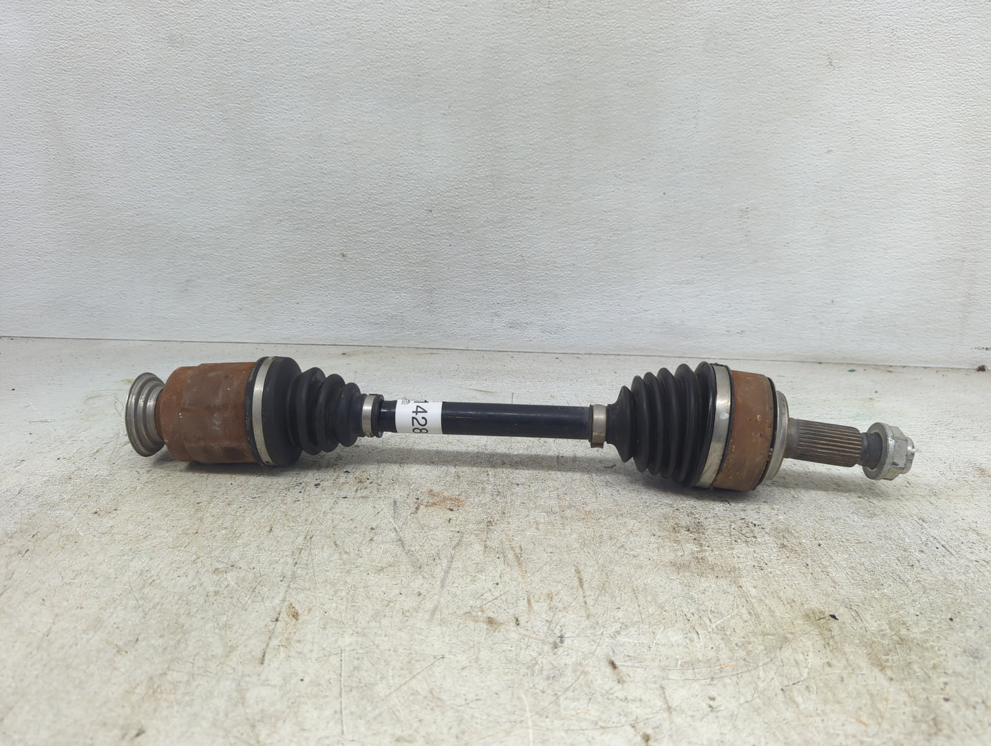 2012-2014 Honda Cr-v Axle Shaft Front Passenger Cv C/v - Oemusedautoparts1.com