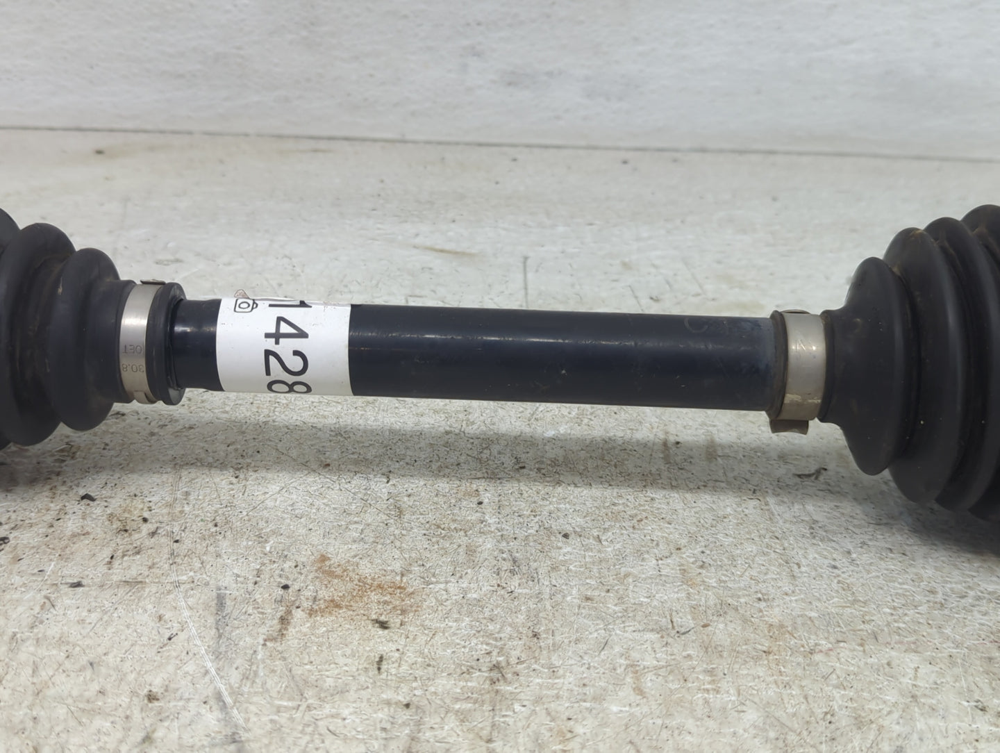 2012-2014 Honda Cr-v Axle Shaft Front Passenger Cv C/v - Oemusedautoparts1.com