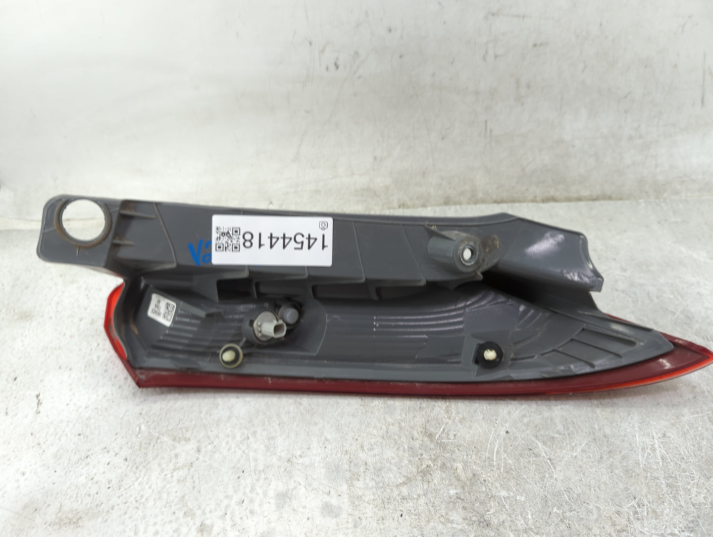 2012-2014 Honda Cr-V Tail Light Assembly Driver Left OEM P/N:P9839 Fits Fits 2012 2013 2014 OEM Used Auto Parts - Oemusedaut