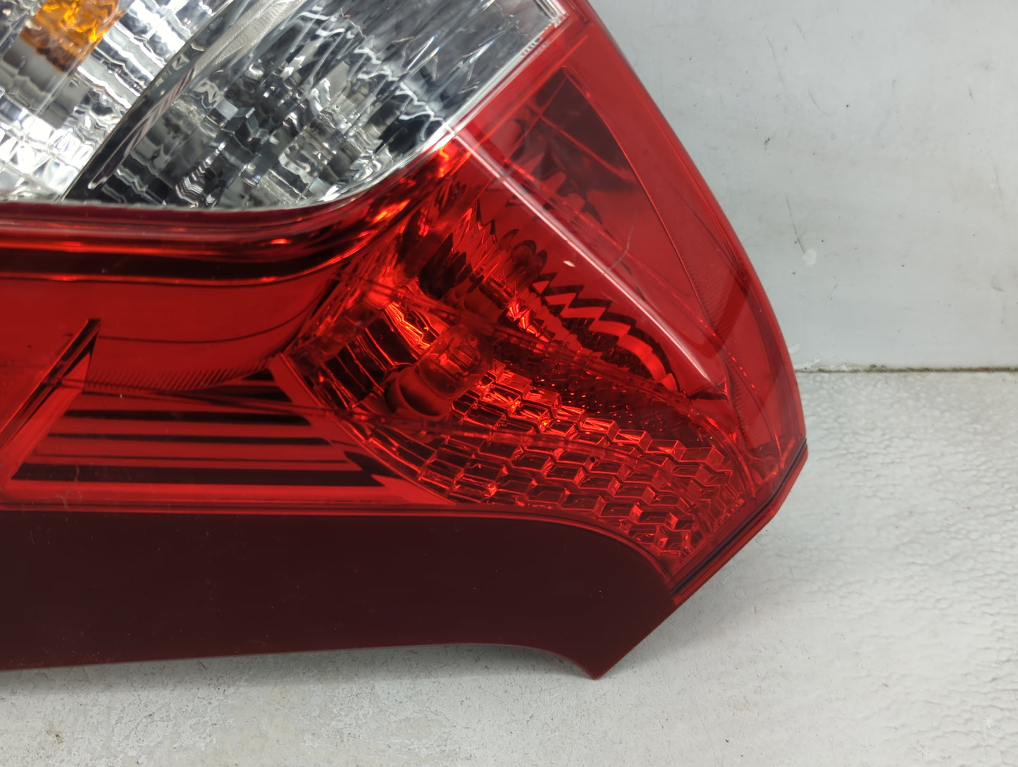 2012-2014 Honda Cr-V Tail Light Assembly Passenger Right OEM Fits Fits 2012 2013 2014 OEM Used Auto Parts - Oemusedautoparts