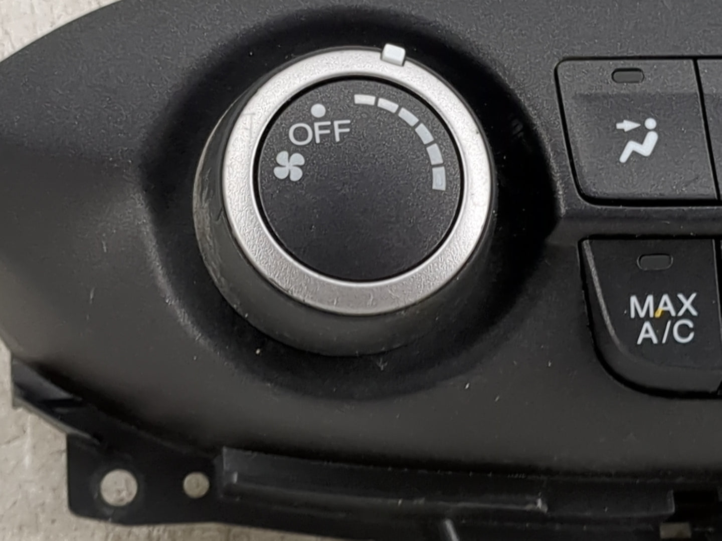 2013-2014 Honda Cr-V Climate Control Module Temperature AC/Heater Replacement Fits Fits 2013 2014 OEM Used Auto Parts - Oemu