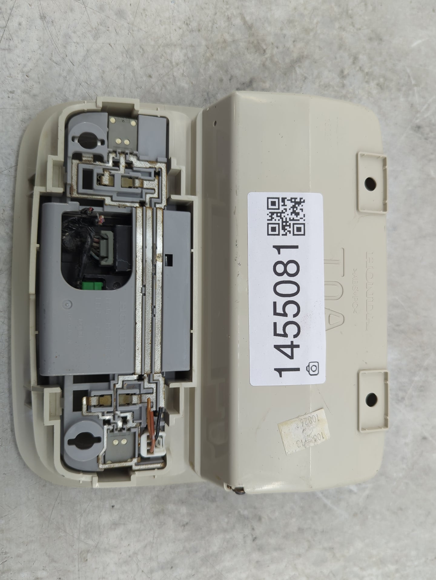 2014 Honda Cr-v Overhead Roof Console - Oemusedautoparts1.com